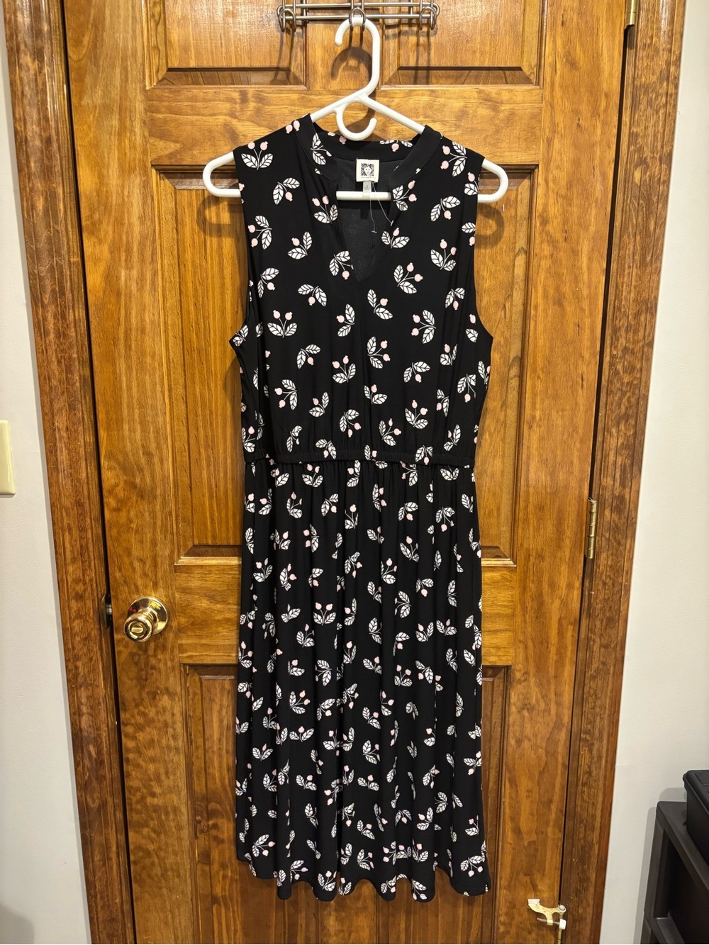Anne Klein Black Sleeveless Midi Dress with Pink & White Leaf Print